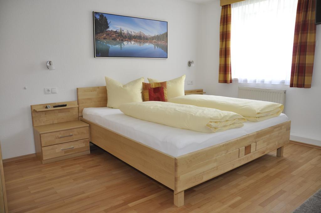 Flierelerhof Apartment Arzl im Pitztal Ruang foto